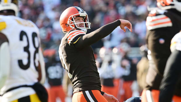 Nov 19, 2023; Cleveland, Ohio, USA; Cleveland Browns place kicker Dustin Hopkins (7) kicks a field goal during the first half against the Pittsburgh Steelers at Cleveland Browns Stadium.